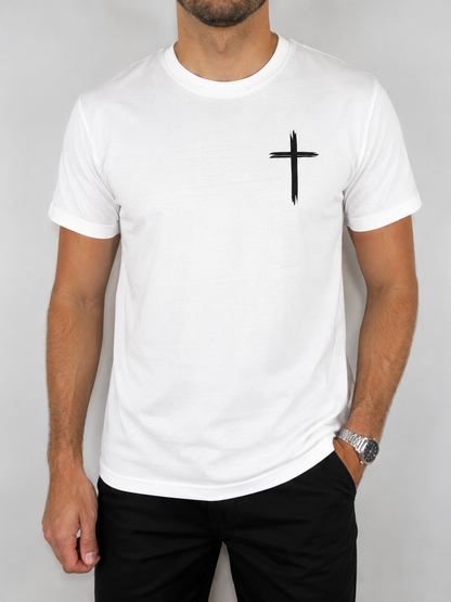 T-shirt blanc Enfant de Dieu Child of God avec croix porté de face - Boutique Jesus